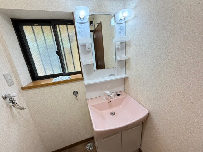 西大泉3丁目貸家の物件内観写真