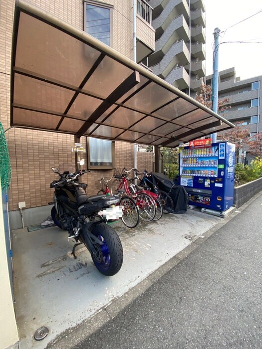 ライフモリ２号館の物件外観写真