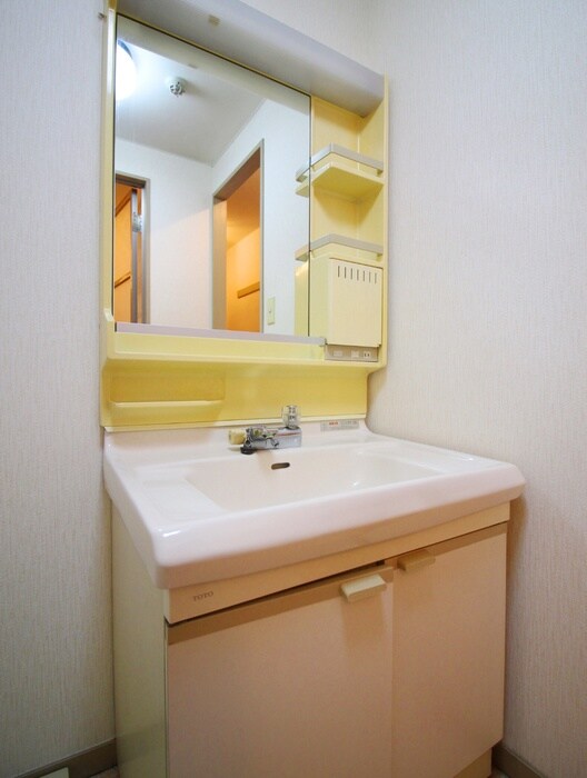 ロイヤルアヤセの物件内観写真