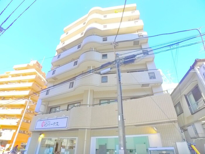 ロイヤルアヤセの物件外観写真