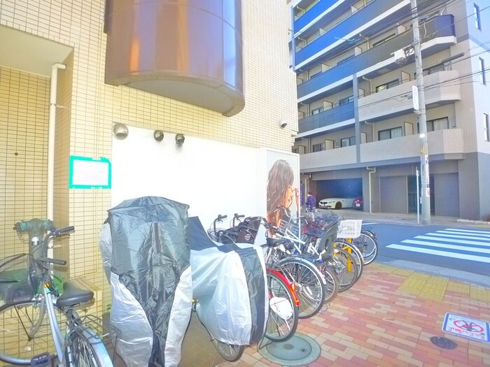 ロイヤルアヤセの物件外観写真