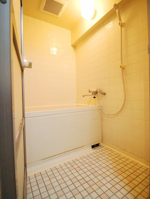 ロイヤルアヤセの物件内観写真