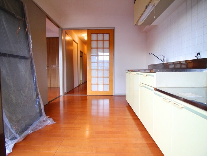 ロイヤルアヤセの物件内観写真