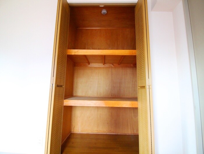 ロイヤルアヤセの物件内観写真