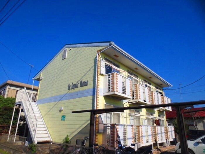 デ・エスポア湘南の物件外観写真