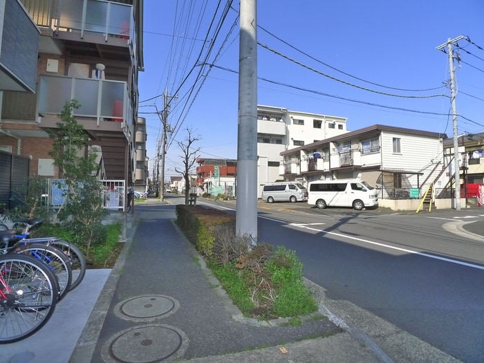 GOLDEN　RINGS　１　２の物件外観写真