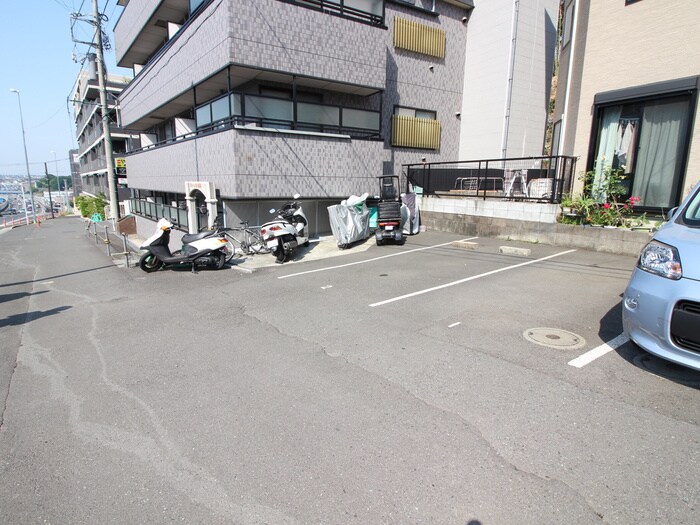 フォ－レスト横浜の物件外観写真