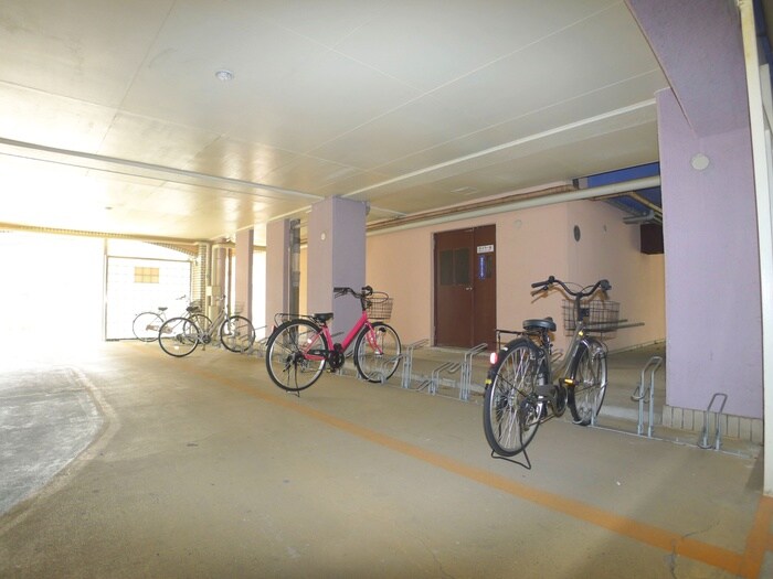 シンエイ第７船橋マンションの物件外観写真