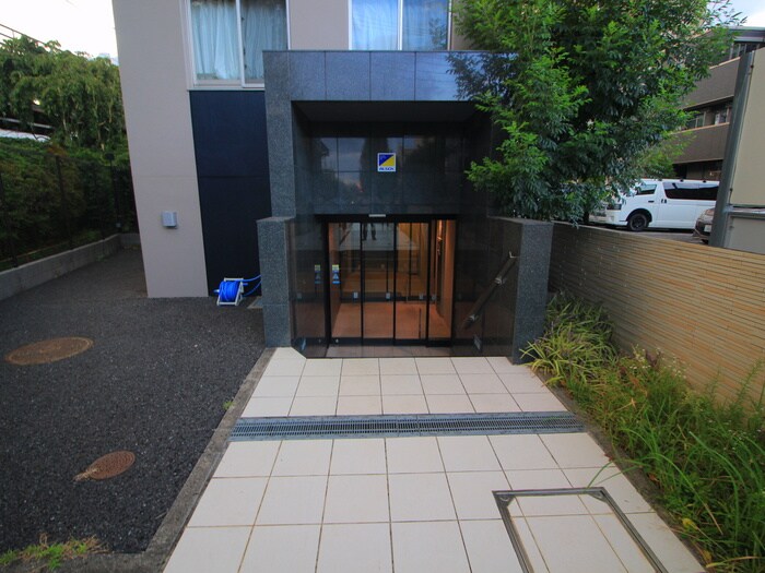 Uresidence西台の物件外観写真