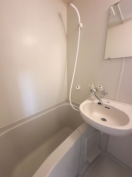 ジュネス仙川A棟の物件内観写真