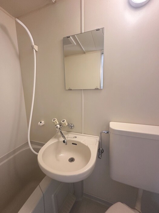 ジュネス仙川A棟の物件内観写真