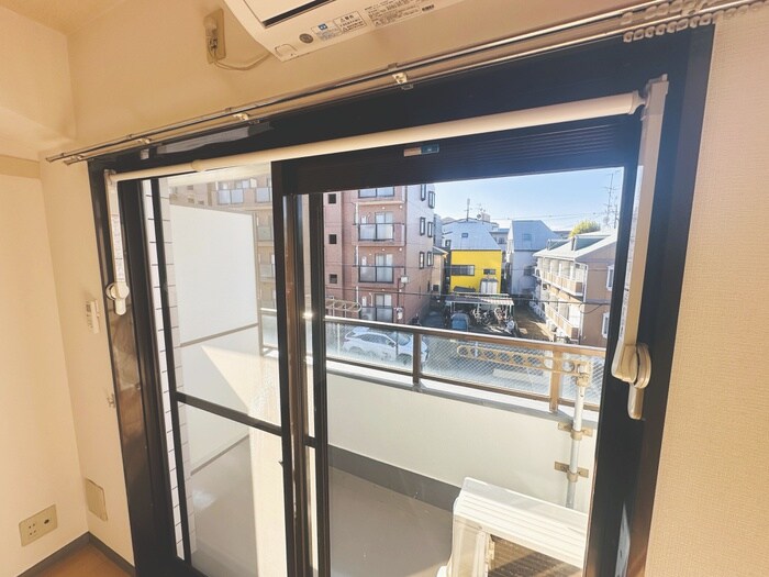 ジュネス仙川A棟の物件内観写真