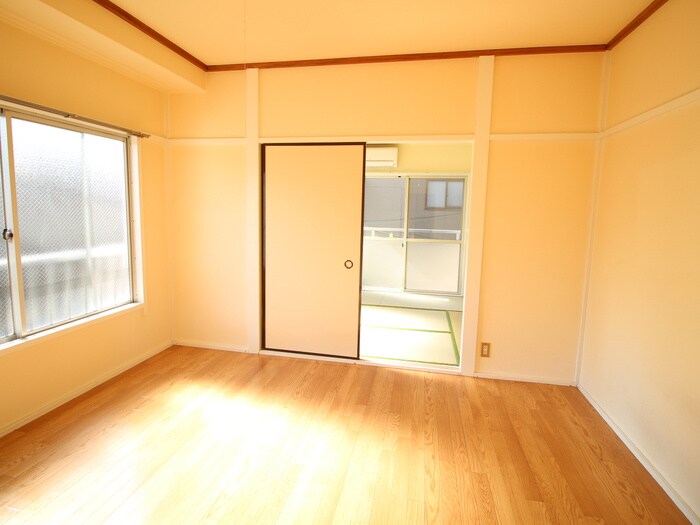 アーバン６８１の物件内観写真