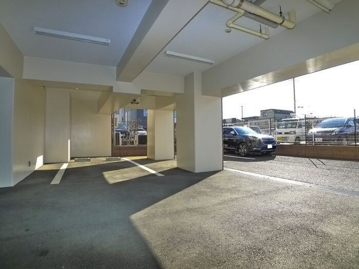 ﾗｸﾞｼﾞｭｱﾘｰｶﾞｰﾃﾞﾝ東松戸(906)の物件外観写真