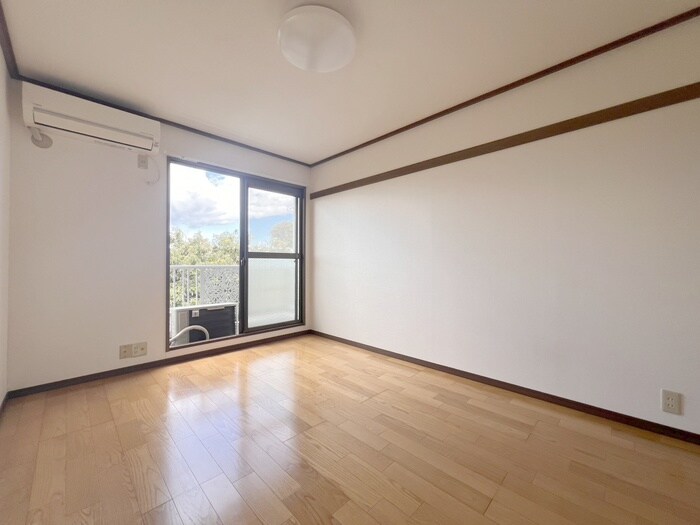 ベルゾーネの物件内観写真