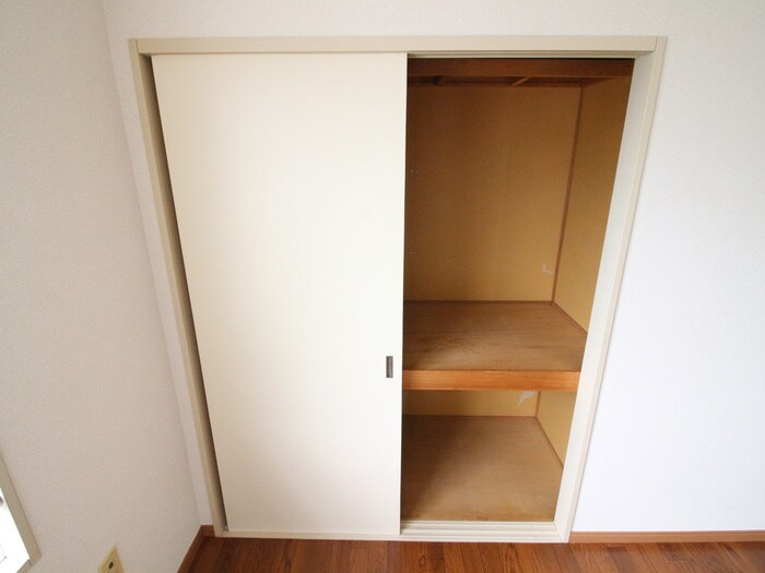 ホワイトペルテＣの物件内観写真