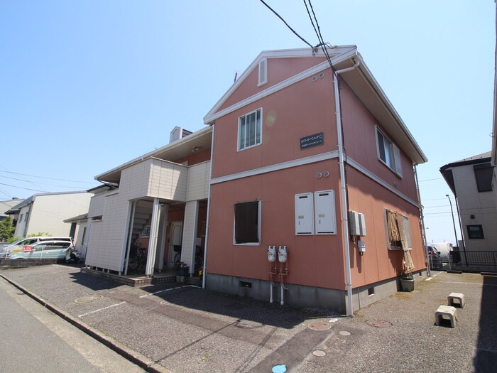 ホワイトペルテＣの物件外観写真