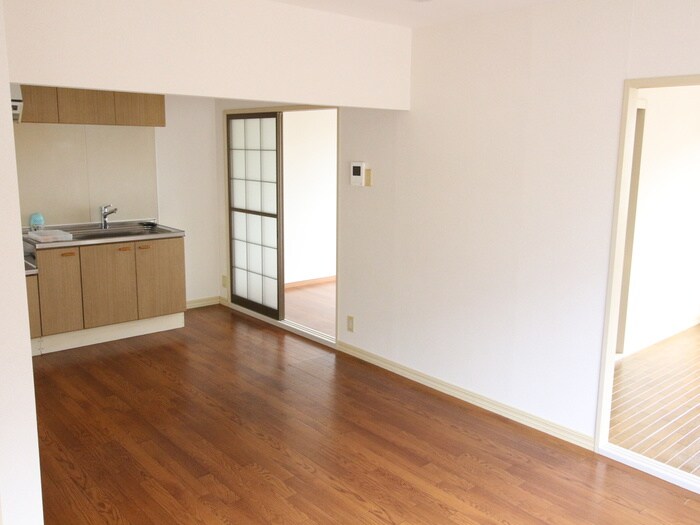 ホワイトペルテＣの物件内観写真