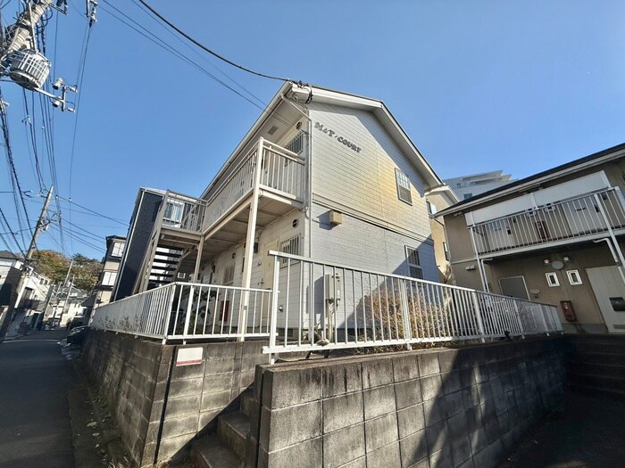 Ｍ＆Ｔ　ＣＯＵＲＴの物件外観写真