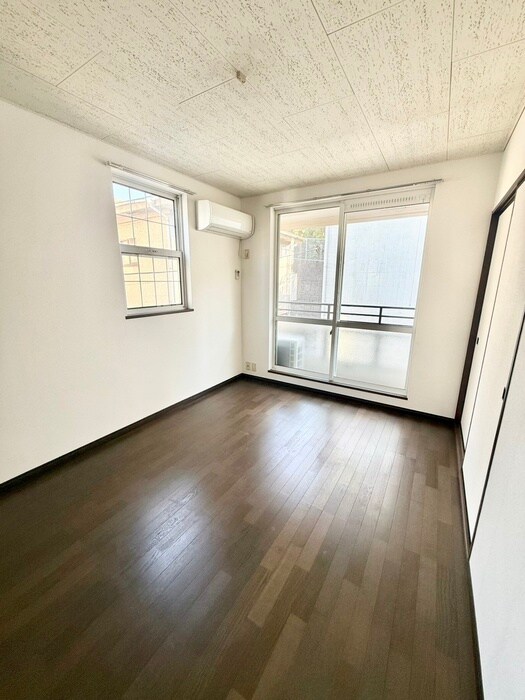 Ｍ＆Ｔ　ＣＯＵＲＴの物件内観写真