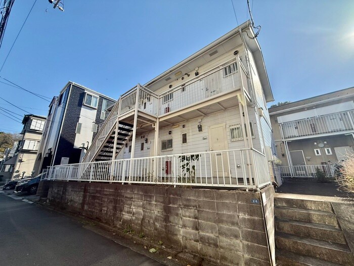 Ｍ＆Ｔ　ＣＯＵＲＴの物件外観写真