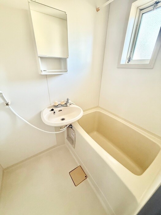 Ｍ＆Ｔ　ＣＯＵＲＴの物件内観写真