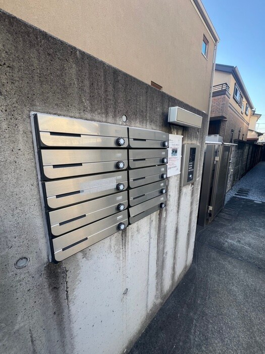 アイコート三鷹の物件外観写真