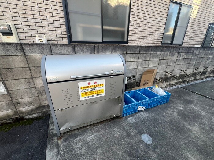 アイコート三鷹の物件外観写真