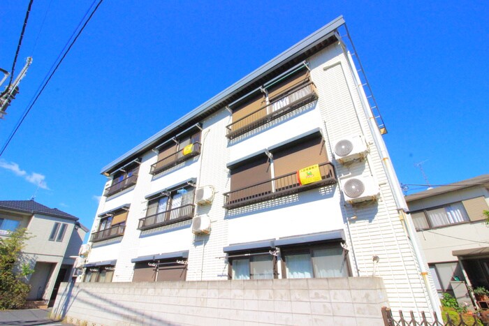 サン・フラットの物件外観写真