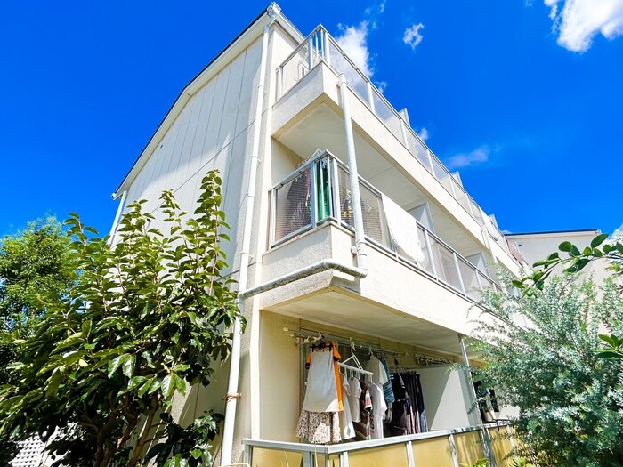 ＣＯＬＬＩＮＡ　ＶＥＲＤＥの物件外観写真