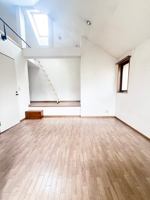 イル・コロ－レの物件内観写真