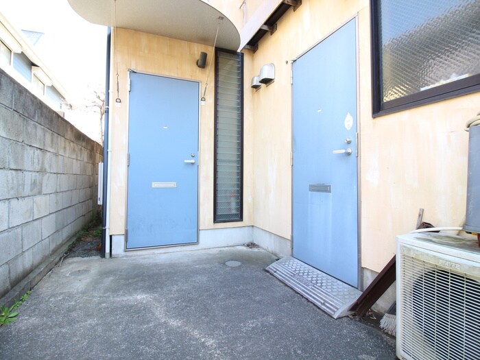 イル・コロ－レの物件外観写真