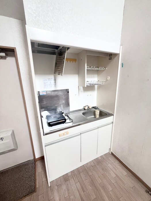 イル・コロ－レの物件内観写真