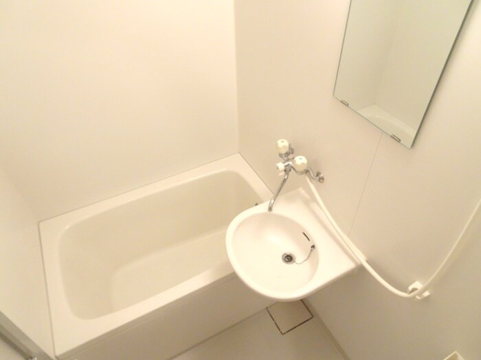 イル・コロ－レの物件内観写真