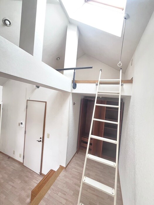 イル・コロ－レの物件内観写真