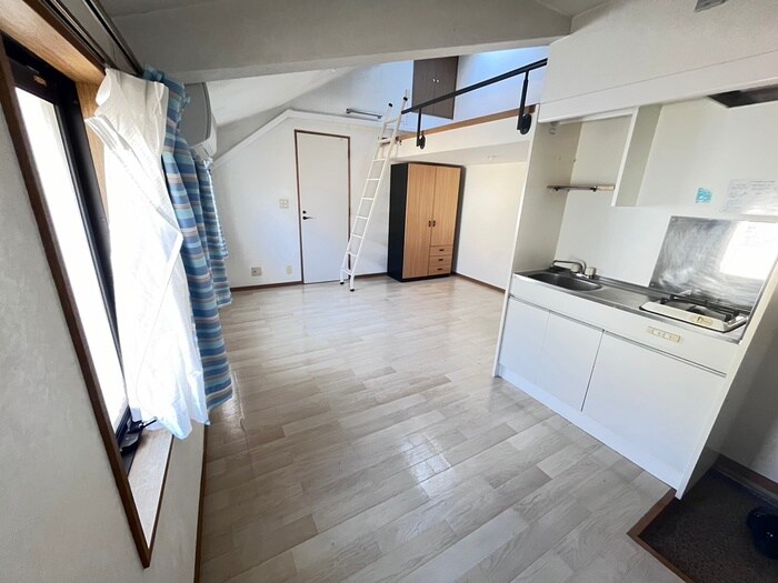 イル・コロ－レの物件内観写真