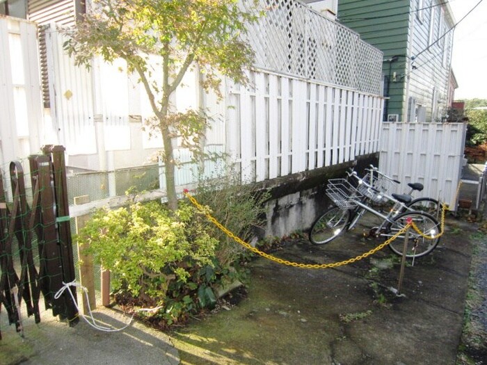 新比企ヶ谷ハイツの物件外観写真