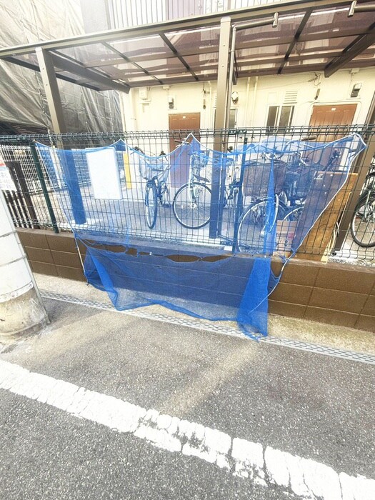 石井マンションの物件外観写真