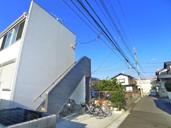 ワンダースペースの物件外観写真