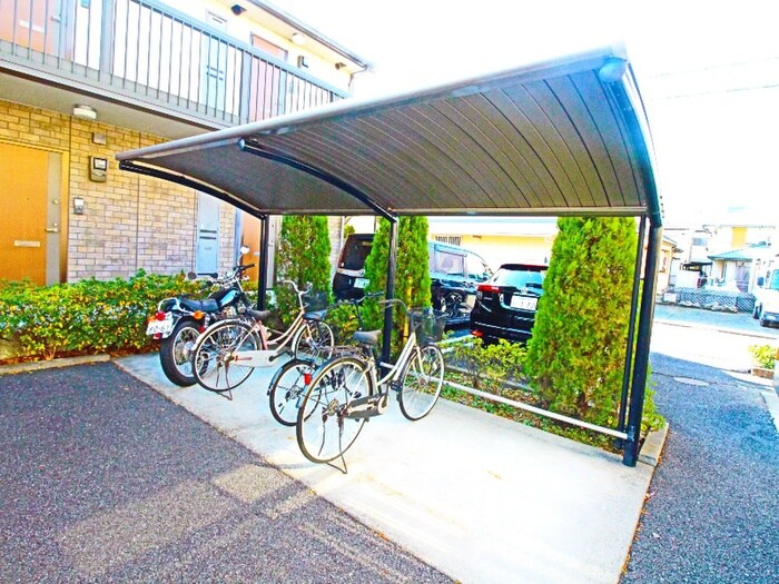 ルインズ・イン・マルヤマＡの物件外観写真