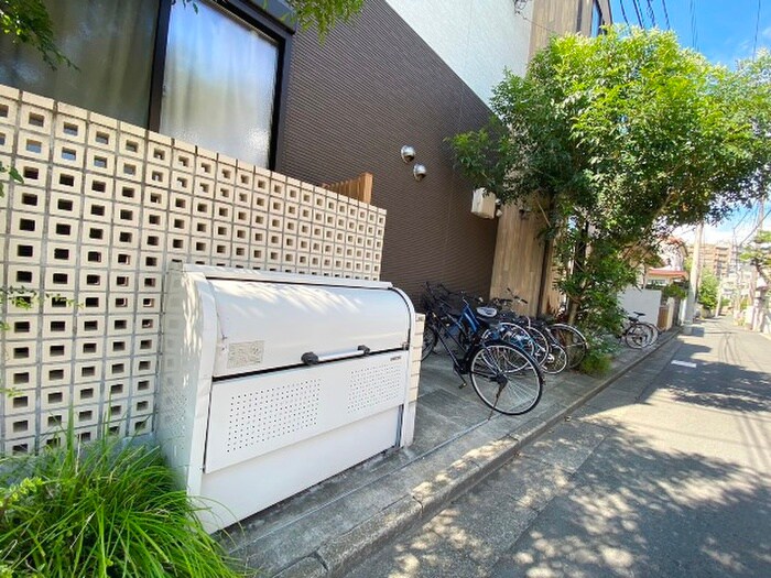 レジェンド駒沢の物件外観写真