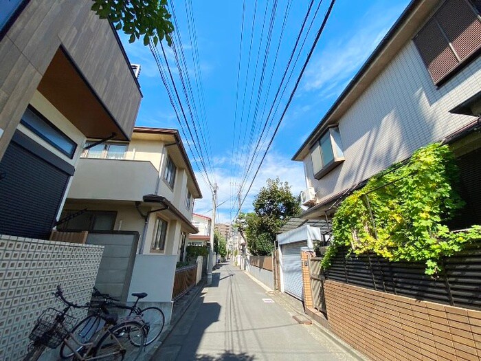 レジェンド駒沢の物件外観写真