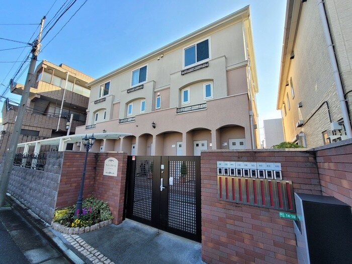 ヴィラ　ボヌールの物件外観写真