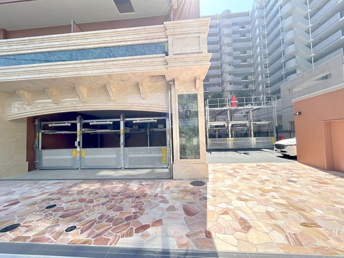 プレジオ川口の物件外観写真