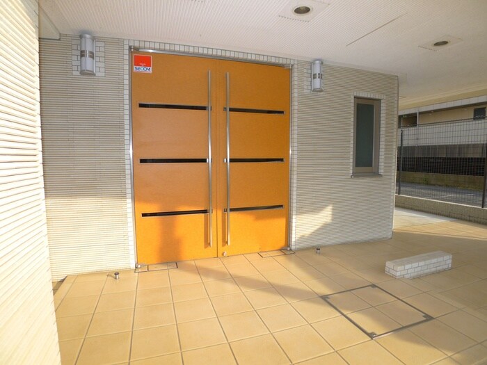 ラフィ－ヌ・南流山の物件外観写真