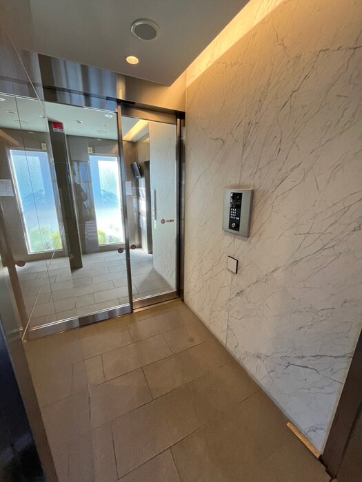 ユリカロゼ篠崎駅前の物件外観写真