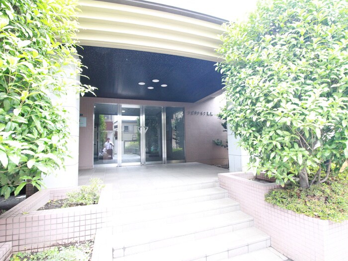 アビタシオン祇園の物件外観写真