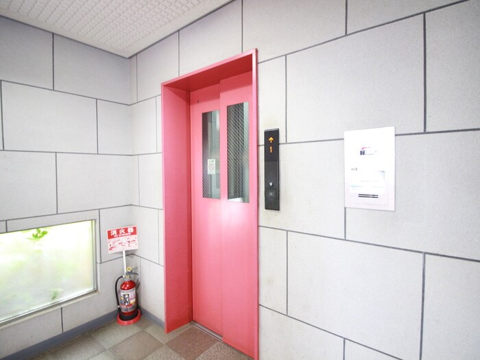 アビタシオン祇園の物件外観写真