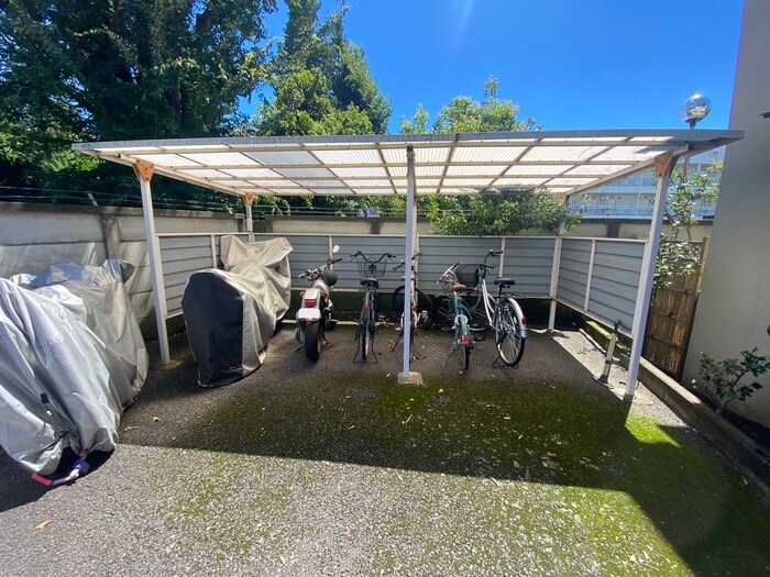 アメニティ高松の物件外観写真