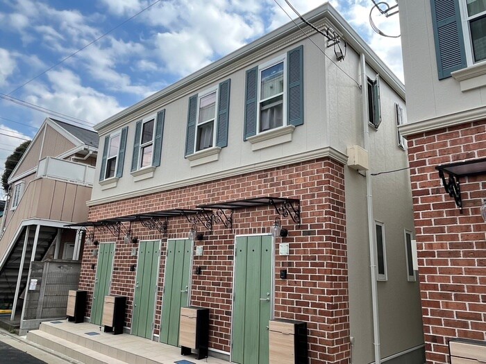 プリマテラス小茂根壱番館の物件外観写真